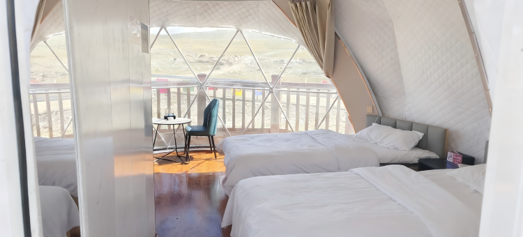 康马雪牧湖星空民宿图片