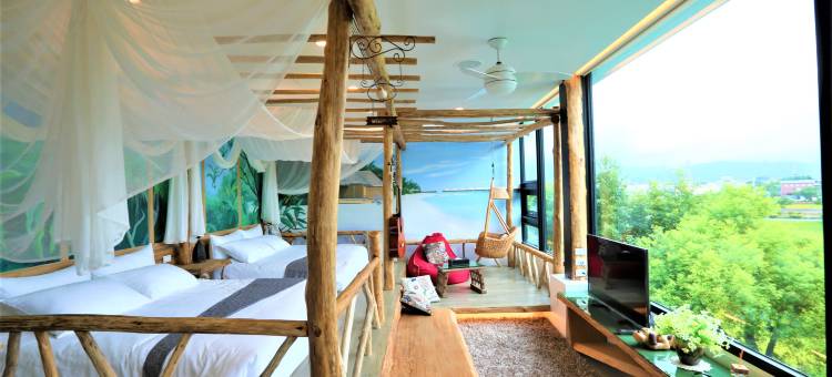 宜兰水岸枫林图片