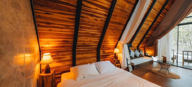 Issara Bar&House图片