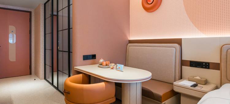 桔子郑州中原万达西三环地铁站酒店图片