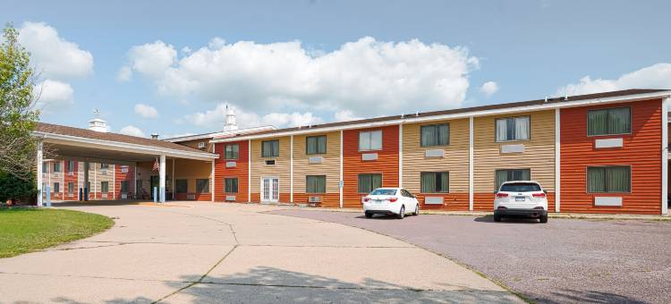 OYO 雷德伍德福尔斯酒店 - 近杰克波特娱乐场(OYO Hotel Redwood Falls Near Jackpot Casino)图片