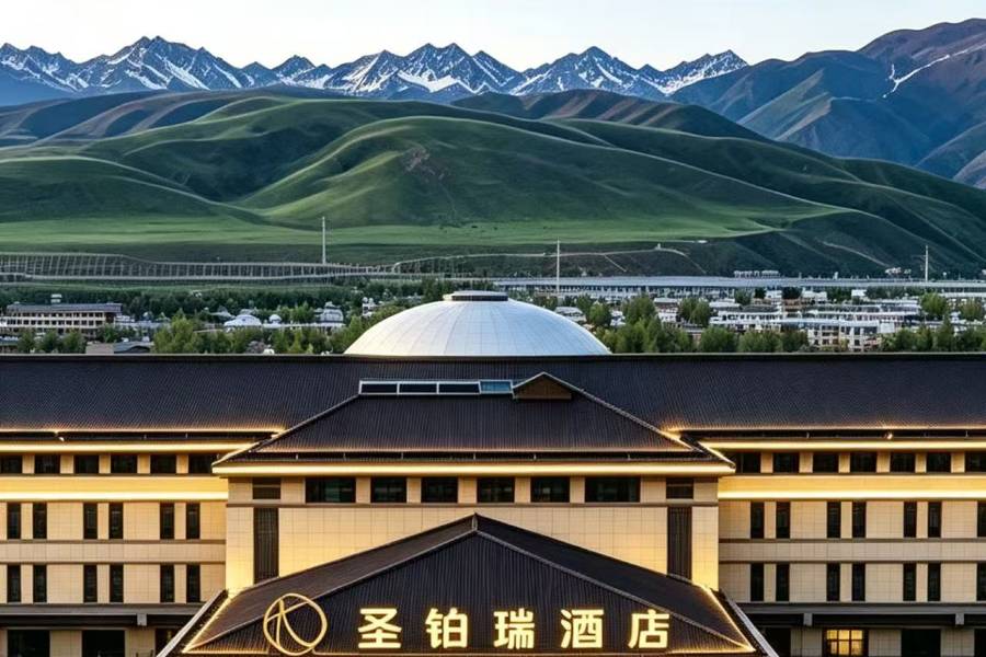 那拉提聖鉑瑞酒店