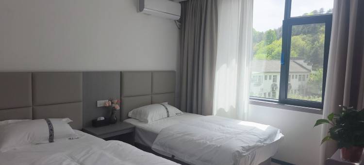 悠然山居图片