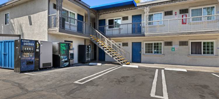 加利福尼亚州罗斯米德帕萨迪纳Studio 6(Studio 6 Rosemead, CA – Pasadena)图片