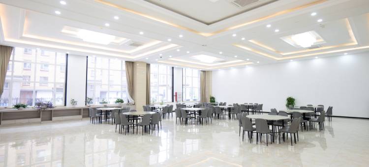 骏怡连锁酒店(珲春高铁站汉唐夜市店)图片