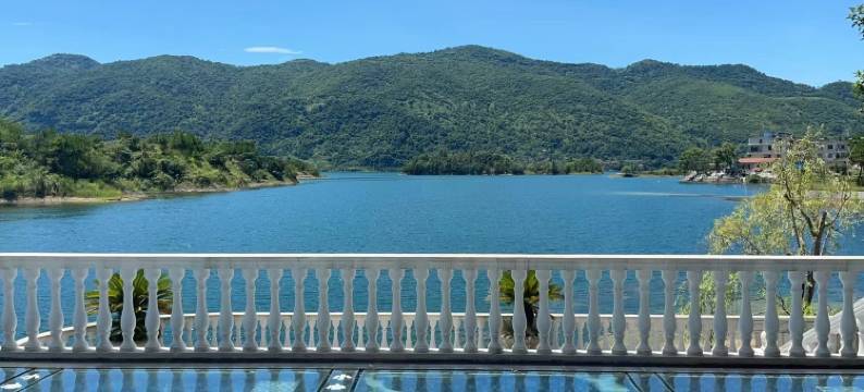 湖岛别墅大酒店图片