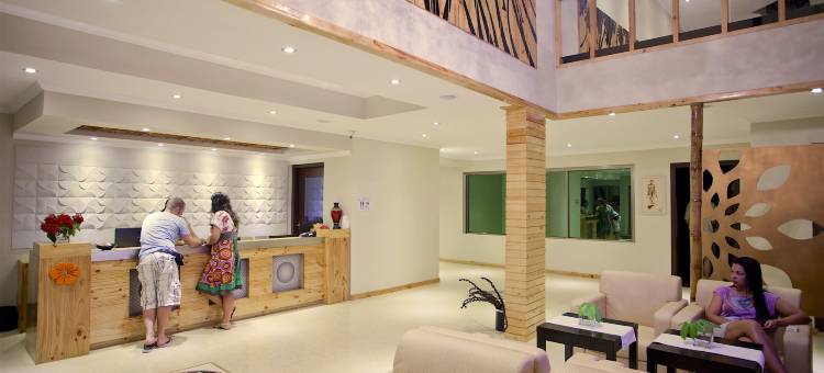 马富士卡尼海滩酒店(Kaani Beach Hotel)图片