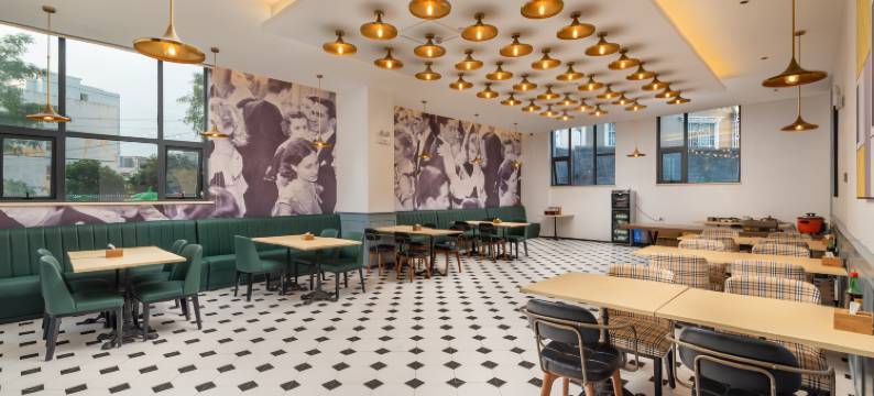 澜俊精选酒店(兴义高铁南站万峰林机场店)图片