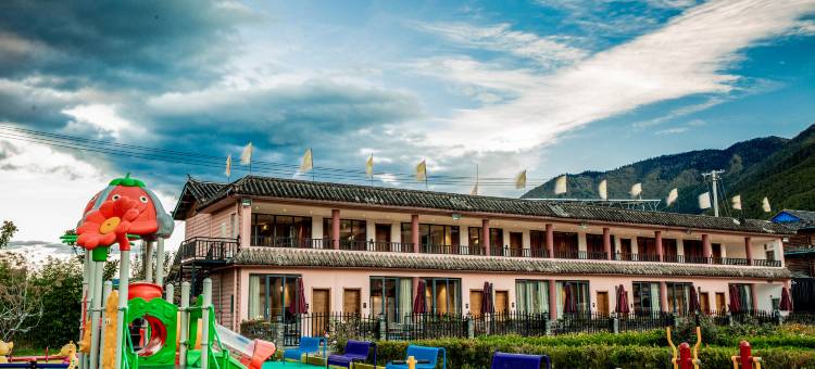 泸沽湖璞山云美女儿国度假酒店图片