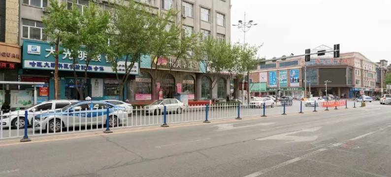 嫩江汇丰宾馆(时代广场店)图片