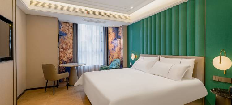 白玉兰酒店(灌云人民广场店)图片