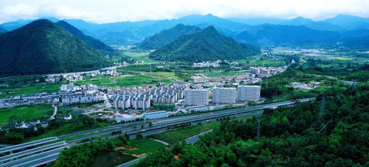 斯维登度假公寓(黄山缦山云起店)图片