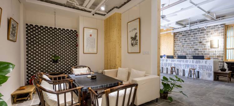 柏曼酒店(济南东站万虹广场店)图片