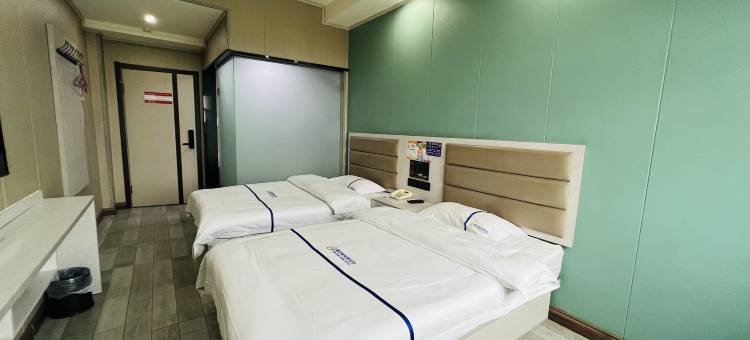 懿欣源快捷宾馆(乌鲁木齐北方钢铁物流园店)图片