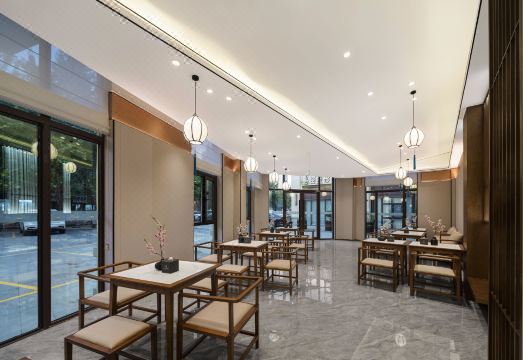 Moshang Qingya Hotel (Qingdaobei Railway Station Licun Subway Station)Hotel Overview