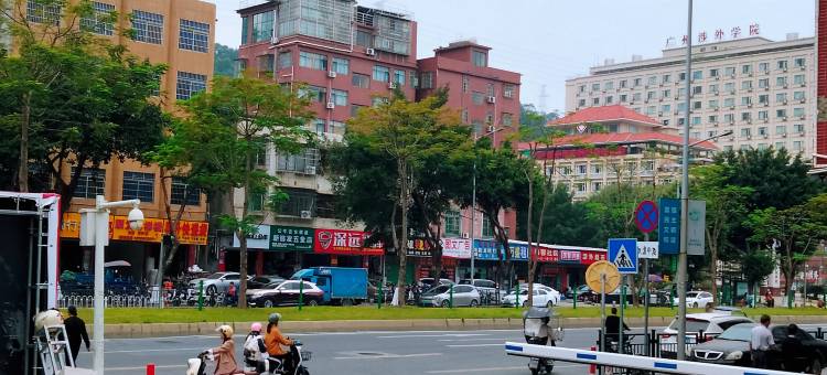 小熊轻宿(广州涉外经济学院店)图片