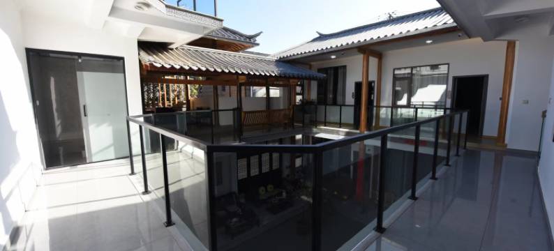 丘山.半舍美宿(腾冲和顺古镇店)图片