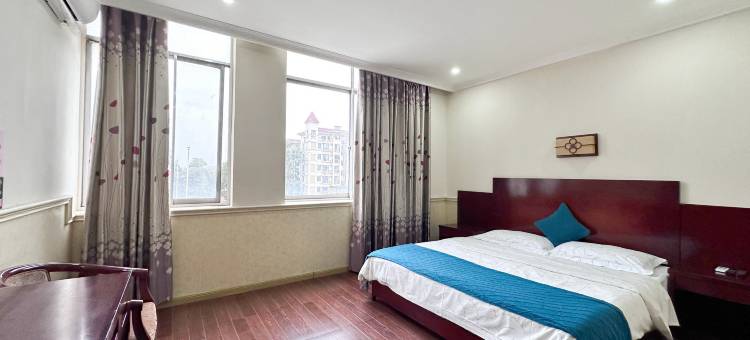 南宁鼎泰商务酒店(江南那洪立交地铁站店)图片