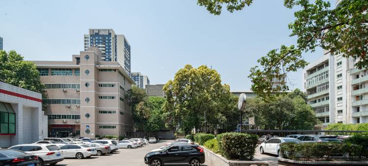 达沃思公园庭院酒店(绵阳人民公园火车站店)图片