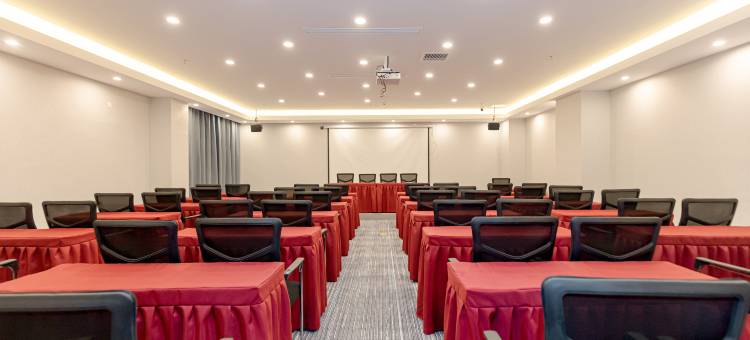 如家UP华驿精选酒店(天津滨海新区泰达MSD青年广场店)图片