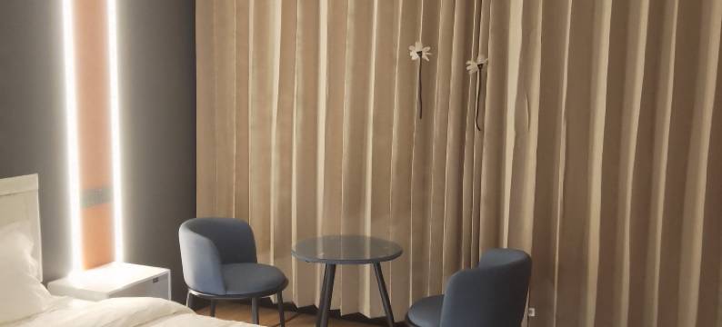 百里画廊唐布拉草原欢驿栖息馆图片