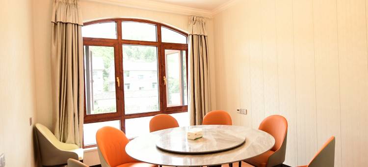 安吉与云与水民宿图片