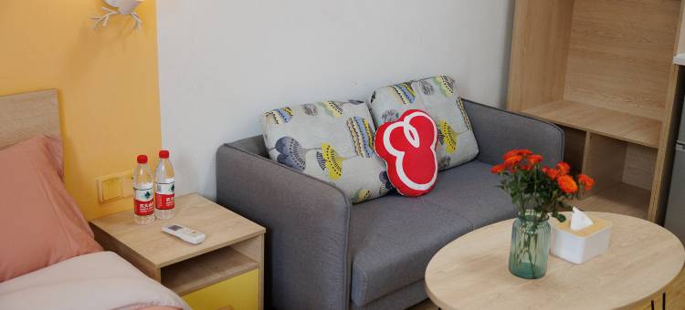 路客美宿(广州客村地铁站店)图片