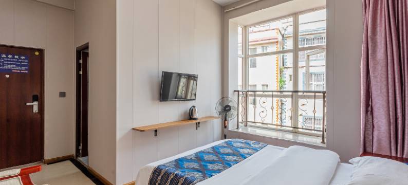 昆明盼居酒店(长水机场店)图片