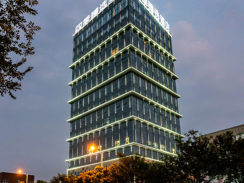 四季臻选酒店(蒙城邻客中心店)