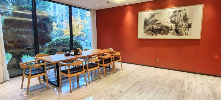 IU酒店(成都大熊猫基地保利198公园店)图片