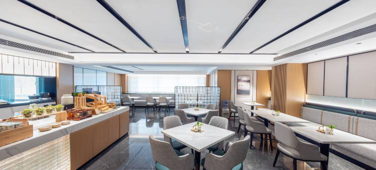 济南舜耕会展中心六里山南路亚朵酒店图片