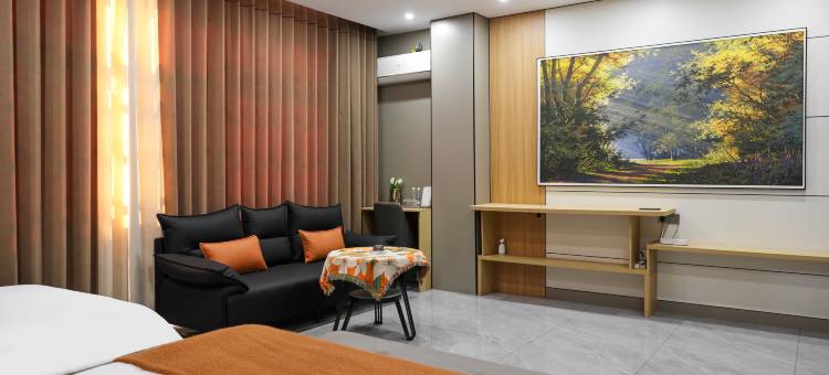 陆良烨科智能酒店(金辉商业城店)图片