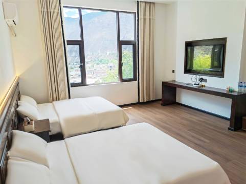 宗雅姆山居(奔子栏德钦观景台店)图片