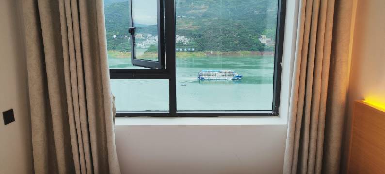 烟雨江畔民宿(奉节店)图片