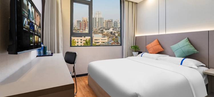 布丁严选酒店(射洪开源门店)图片