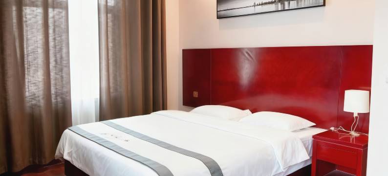 古柏林电竞酒店(南京禄口国际机场店)图片