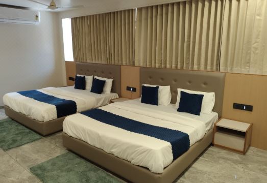 Hotel Earth Orbit Hotel Overview