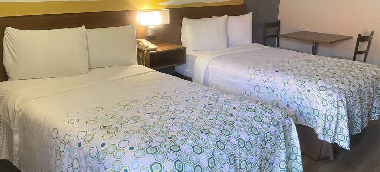 红屋顶家乡开间布法罗 - 尼亚加拉机场(HomeTowne Studios by Red Roof Buffalo - Niagara Airport)图片