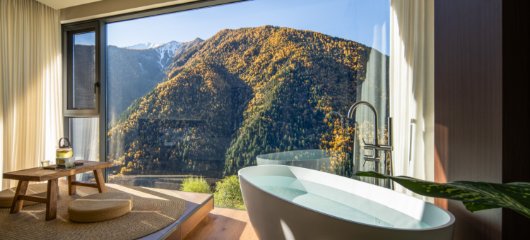 向春山·倦归丨半山隐墅(四姑娘山双桥沟景区店)图片