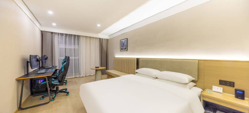 雷神电竞酒店(银川悠阅城店)图片