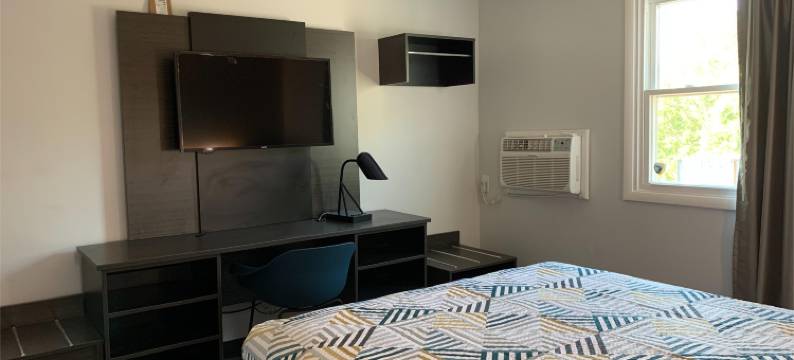 6号汽车旅馆锡克里，北卡罗来纳州(Motel 6 Hickory, NC)图片