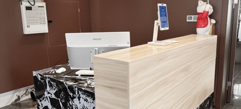 峖亚酒店(贵阳黔灵山公园延安西路地铁站店)图片