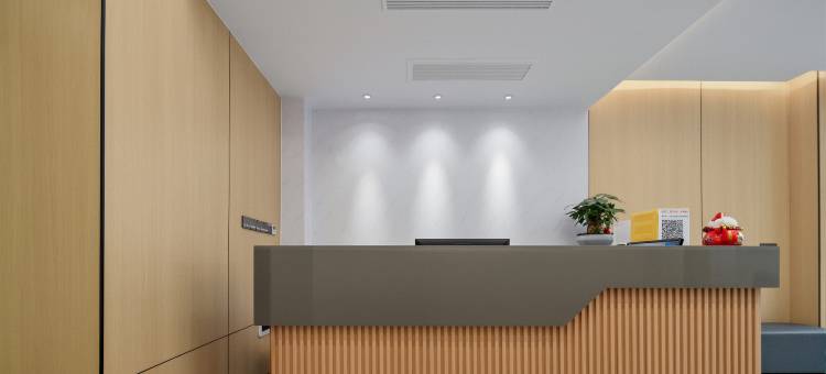 美致栖景电竞酒店(桂林七星景区桂林理工大学屏风校区店)图片