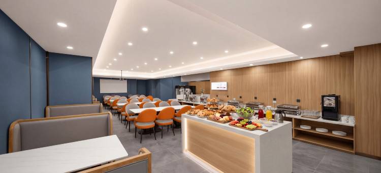 柏纳酒店(库尔勒孔雀河人民广场店)图片