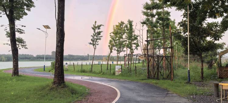 天门市蓝湖湾民宿图片