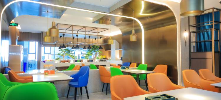 和顺酒店(临沧凤庆滇红古镇店)图片