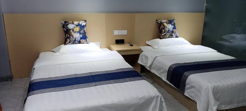 V9城市客栈(天门陆羽广场店)图片