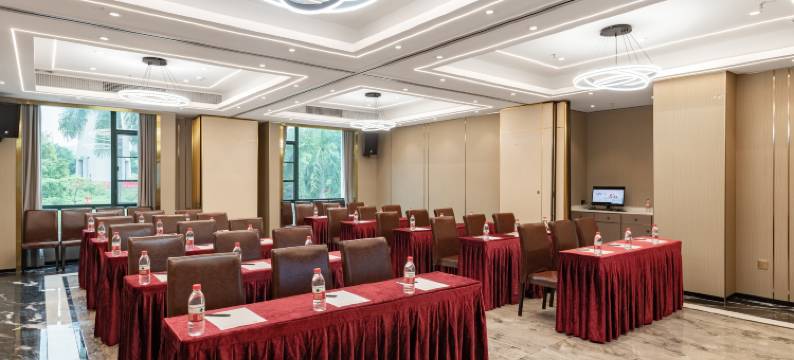 江东御锦假日酒店(东莞蛤地地铁站店)图片