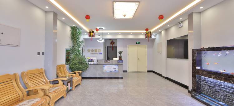 吉兴爱朵酒店(长白山高铁站二道白河客运站店)图片