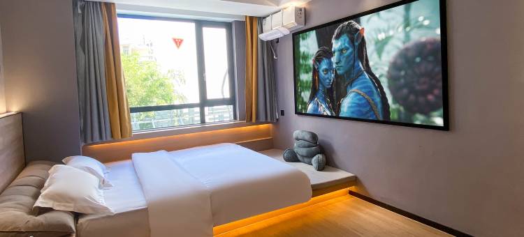 琼海丽呈电影酒店(万泉河环球春天广场店)图片